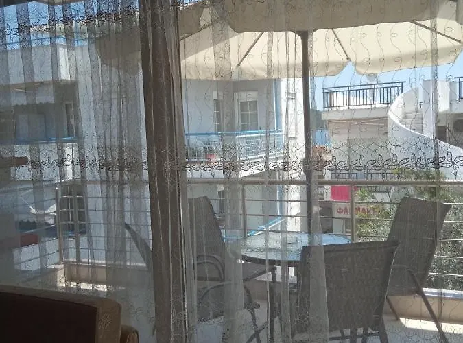 Holiday'S Nea Peramos Kavala'S
