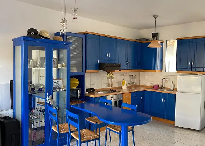 Alikis House